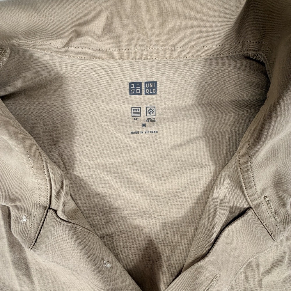 Uniqlo Shirt Men's Size M Beige U Oversized Short Sleeve Button-Up View 2